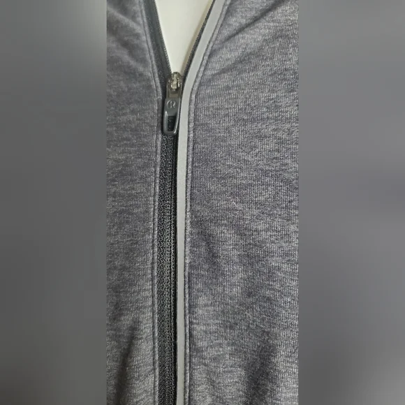 Lululemon Size XL/TG Black/grey JacketTech Half Zip -